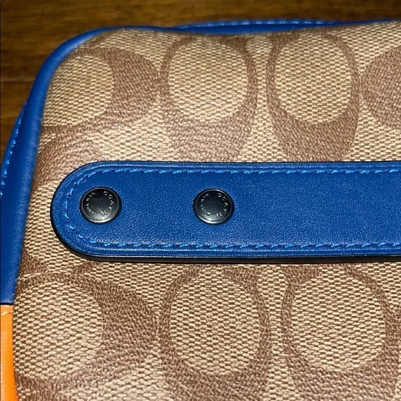 Coach Square Hybrid Pouch - Picture 3 of 7